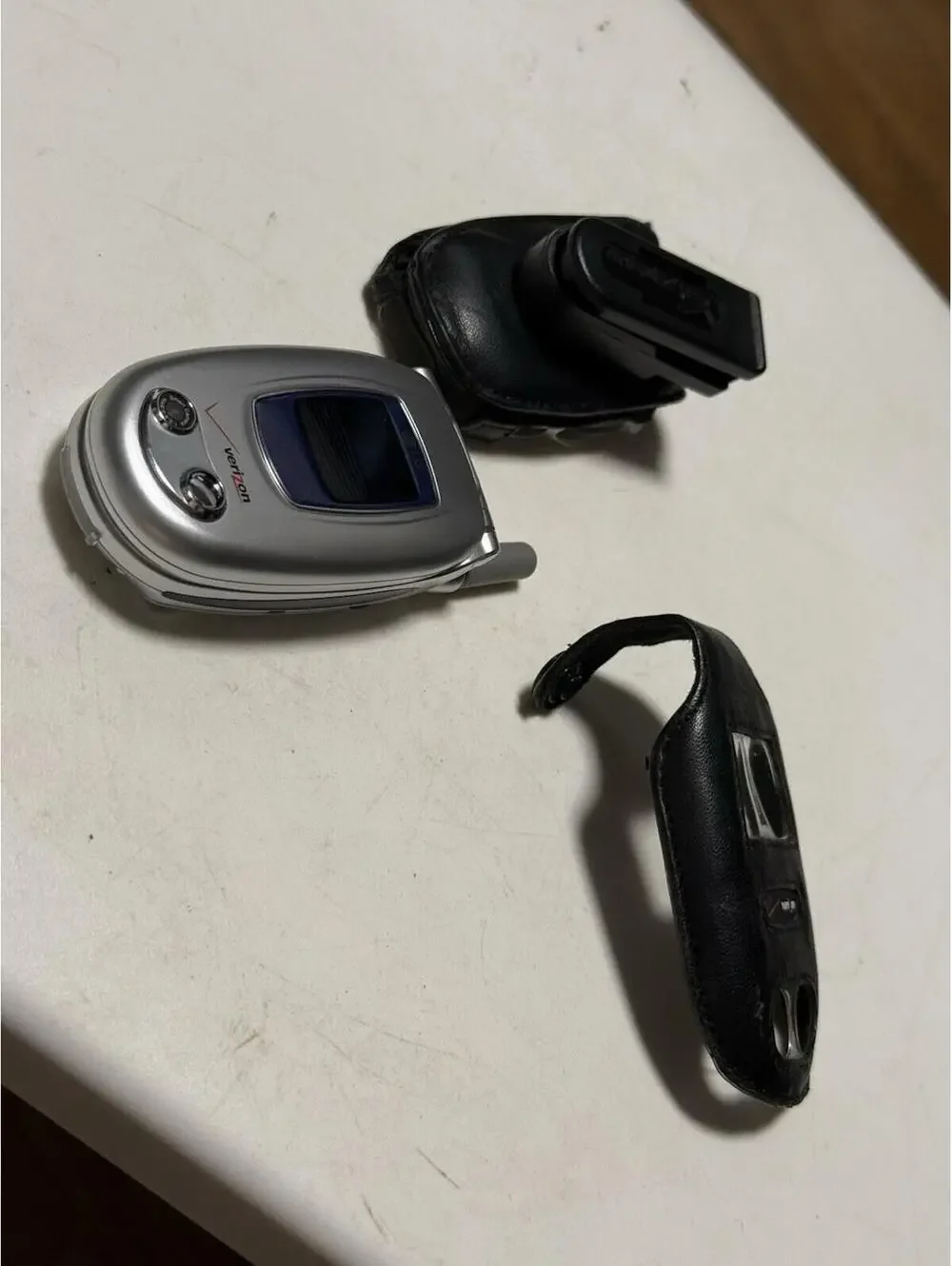 LG VX6000 - Silver and Blue ( Verizon ) Very Rare Cellular Flip Phone - Untested